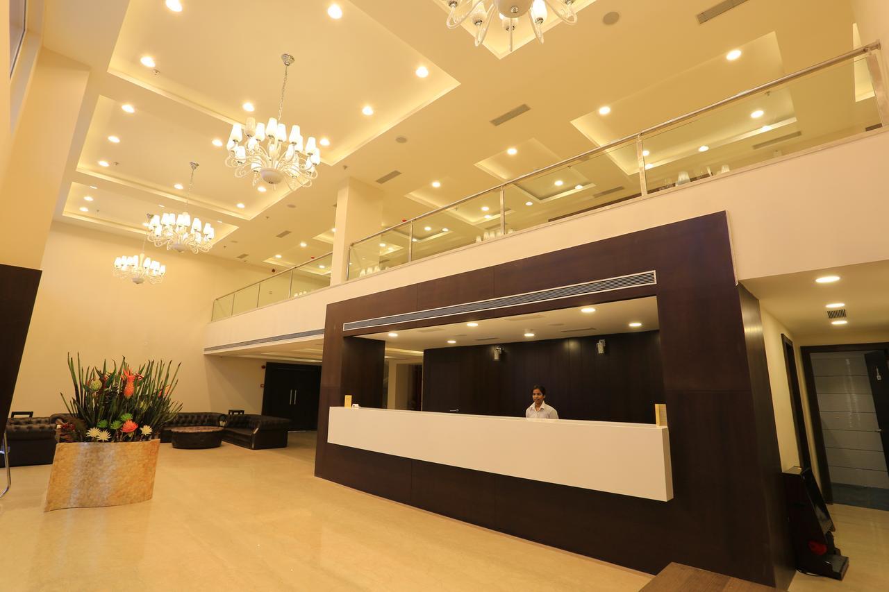 Nandan Kanan Hotel & Resort Sipra Extérieur photo